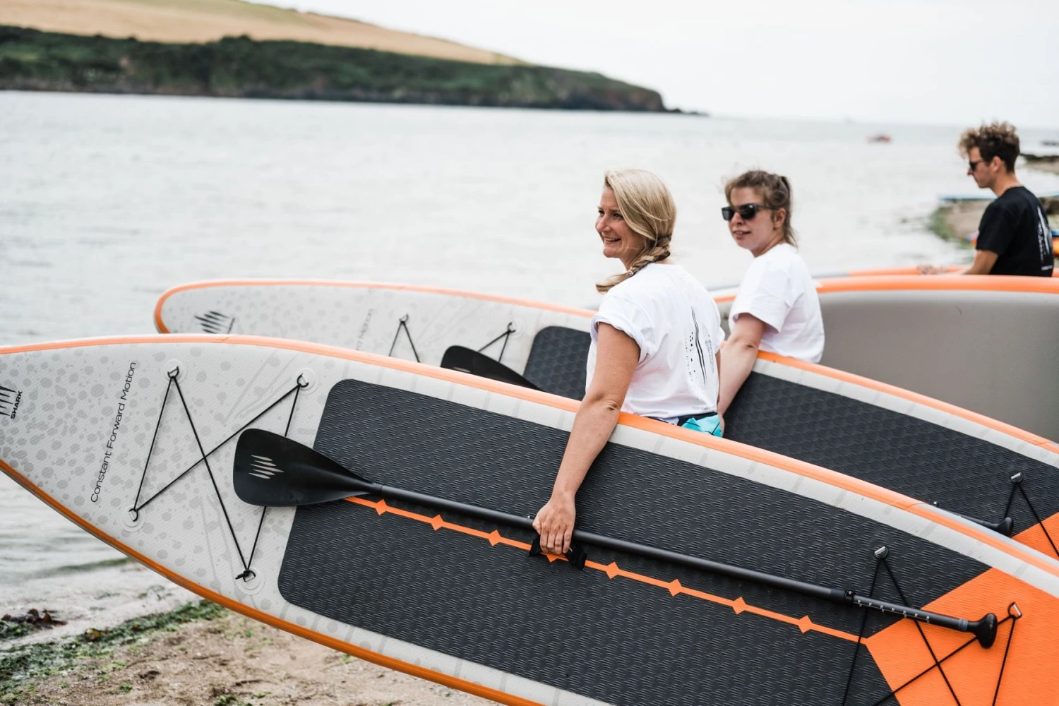 Shark T 12'6 X 30" X 5" Paddleboard 2023 - Image 12